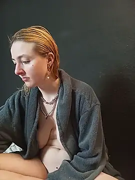 Sexy-Milf-Big online show from 12-17-24, 10:11