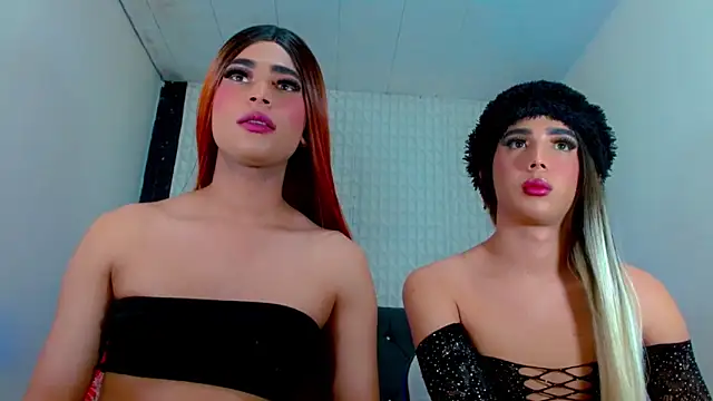 Hellen moons   online show from 03-08-25, 09:39