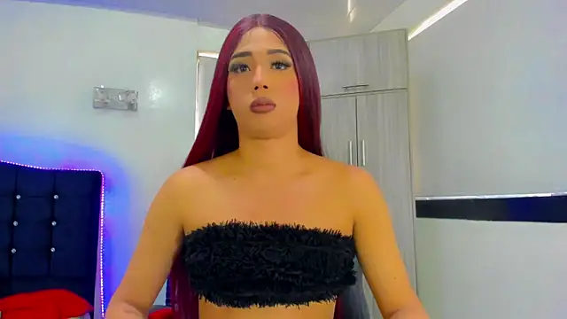 Hellen moons   online show from 09-22-25, 07:16