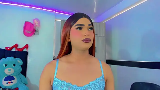 Hellen moons   online show from 10-22-25, 06:18