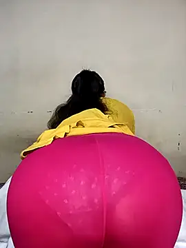 Snapshot of Hot_Bhabi08 chatting on 09-26-25, 05:22 Hot Bhabi08 online show from 09-26-25, 05:22