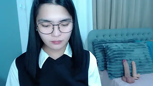 Snapshot of zhaviahale21 chatting on 10-24-25, 11:28 zhaviahale21 online show from 10-24-25, 11:28