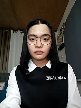 Snapshot of zhaviahale21 chatting on 03-17-26, 07:39 zhaviahale21 online show from 03-17-26, 07:39