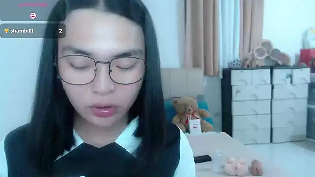 Snapshot of zhaviahale21 chatting on 07-26-26, 02:13 zhaviahale21 online show from 07-26-26, 02:13