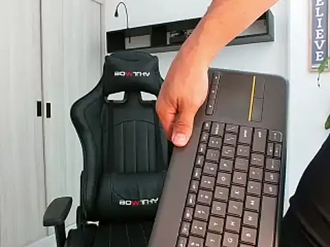 Don cruz online show from 10-25-25, 04:24