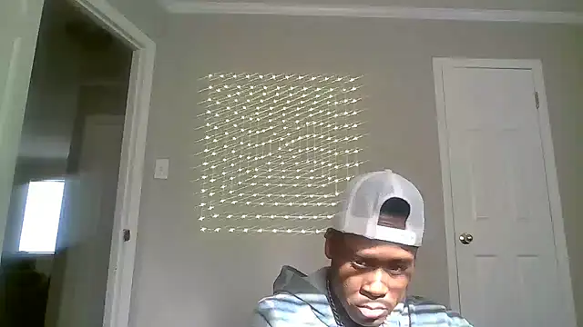 Snapshot of PETER-RABIT chatting on 12-13-24, 04:27 PETER-RABIT online show from 12-13-24, 04:27