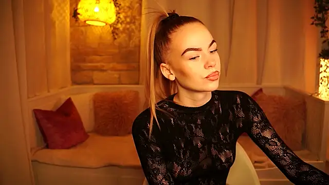 sn0w barbie online show from 02-21-25, 09:34