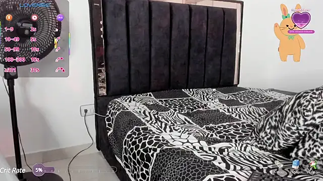 Snapshot of Moon_Sammy chatting on 02-04-25, 04:08 Moon Sammy online show from 02-04-25, 04:08