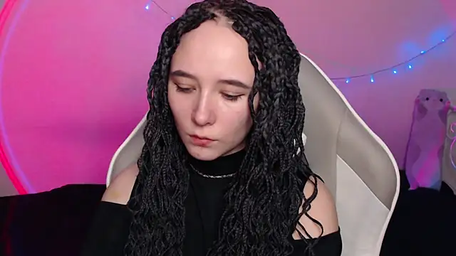 Snapshot of Robin_yourss chatting on 01-17-25, 08:11 Robin yourss online show from 01-17-25, 08:11