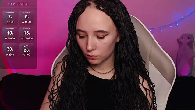 Snapshot of Robin_yourss chatting on 01-19-25, 04:36 Robin yourss online show from 01-19-25, 04:36