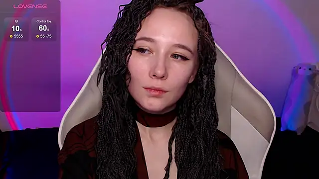 Snapshot of Robin_yourss chatting on 02-21-25, 01:11 Robin yourss online show from 02-21-25, 01:11