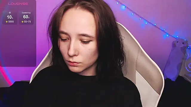 Snapshot of Robin_yourss chatting on 03-06-25, 02:08 Robin yourss online show from 03-06-25, 02:08