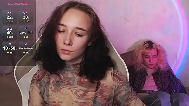 Snapshot of Robin_yourss chatting on 09-13-25, 11:10 Robin yourss online show from 09-13-25, 11:10