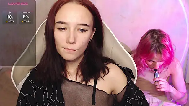 Snapshot of Robin_yourss chatting on 10-24-25, 02:02 Robin yourss online show from 10-24-25, 02:02