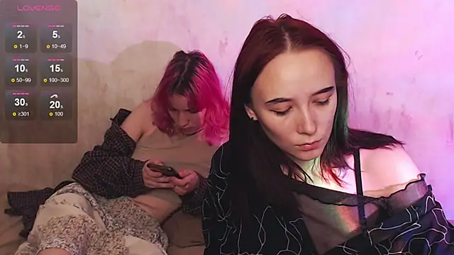 Snapshot of Robin_yourss chatting on 10-27-25, 01:48 Robin yourss online show from 10-27-25, 01:48