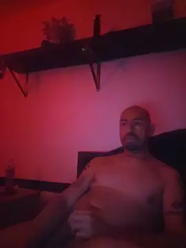 Snapshot of nakedtony81 chatting on 06-02-26, 04:20 nakedtony81 online show from 06-02-26, 04:20
