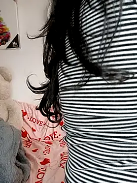 KimPielCanela online show from 02-18-25, 06:15