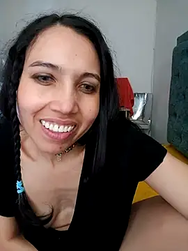 KimPielCanela online show from 03-03-25, 05:50