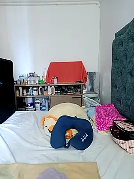 KimPielCanela online show from 03-10-25, 06:01