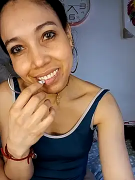 KimPielCanela online show from 03-12-25, 12:04