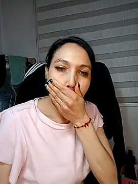 KimPielCanela online show from 10-02-25, 03:13