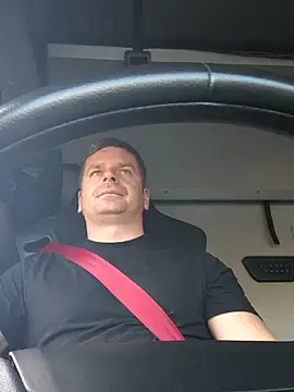 Snapshot of Dan_NFS chatting on 11-02-25, 09:44 Dan NFS online show from 11-02-25, 09:44