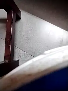 naughtykarthiktamilboy975 online show from 12-24-24, 09:22