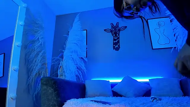 Megan mooree  online show from 01-07-25, 12:52