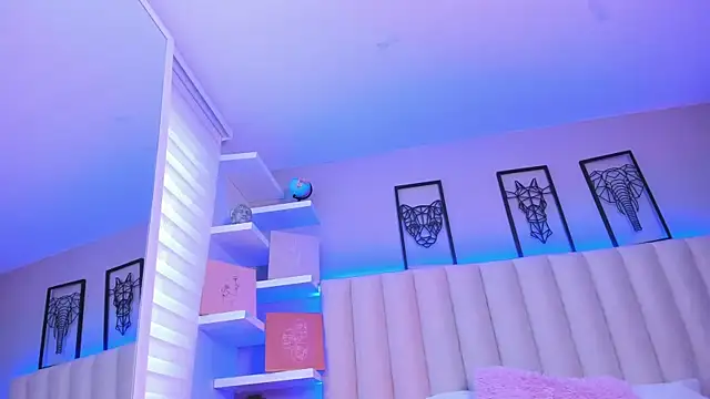 Megan mooree  online show from 01-16-25, 01:04