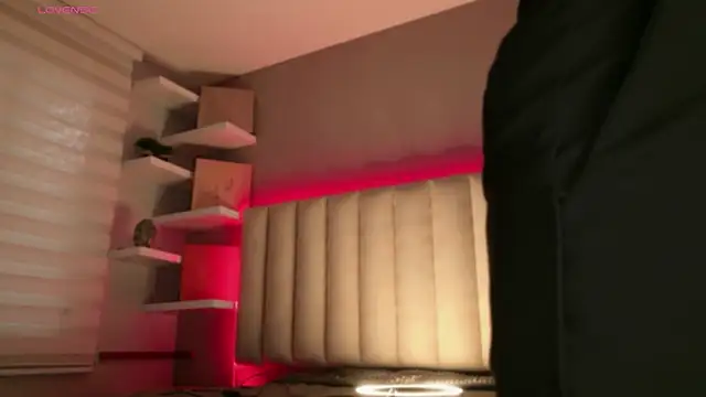 Megan mooree  online show from 06-18-26, 12:42
