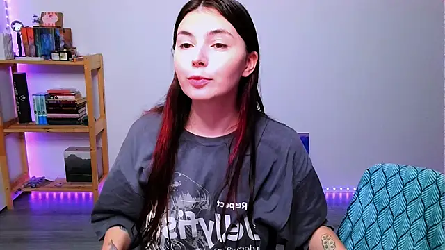peaachybabe   online show from 09-26-25, 04:55