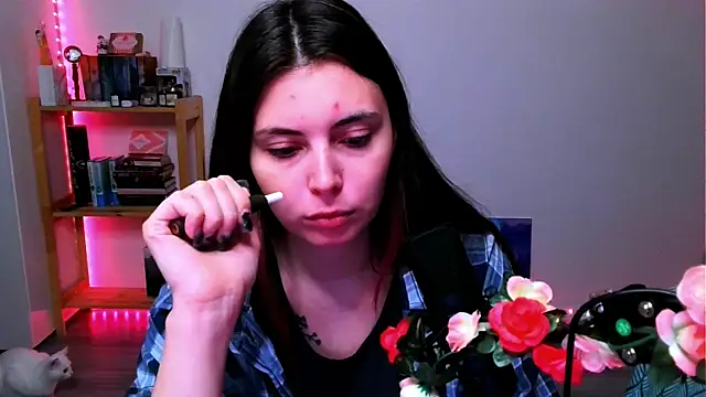 Snapshot of peaachybabe__ chatting on 10-09-25, 04:38 peaachybabe online show from 10-09-25, 04:38