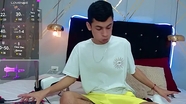 Oliver king sex online show from 12-30-24, 02:40