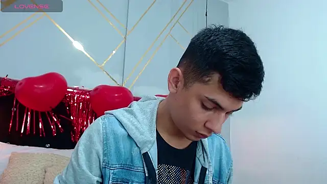 Oliver king sex online show from 02-19-25, 05:38