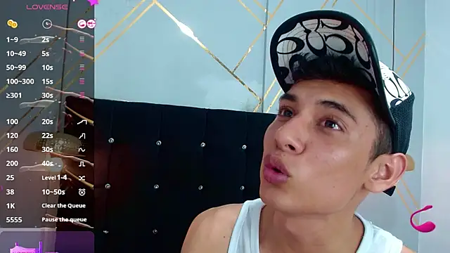 Oliver king sex online show from 02-28-25, 11:23