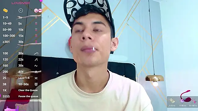 Oliver king sex online show from 03-04-25, 05:24