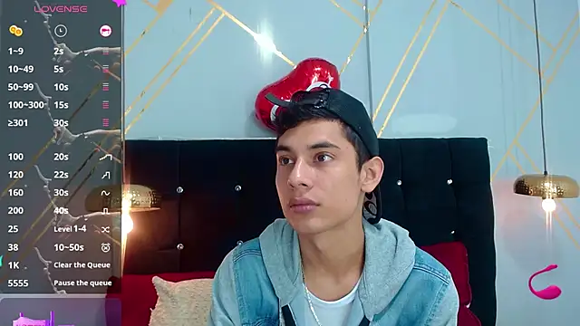 Oliver king sex online show from 03-10-25, 05:39