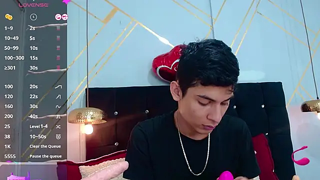 Oliver king sex online show from 03-13-25, 05:50