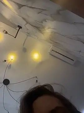 Snapshot of Holly_Molii chatting on 03-26-26, 02:28 Holly Molii online show from 03-26-26, 02:28