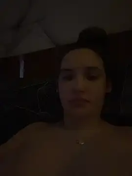 Snapshot of Holly_Molii chatting on 03-28-26, 06:02 Holly Molii online show from 03-28-26, 06:02