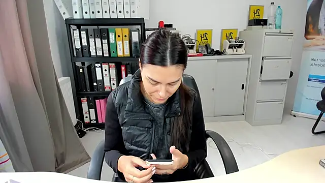 kilenyapatrice online show from 10-13-25, 10:59