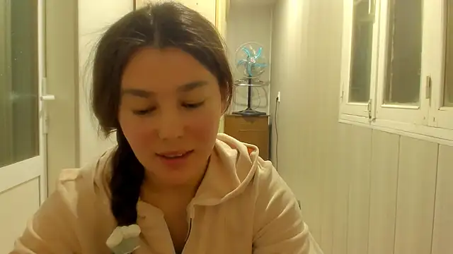 LunaXmii online show from 11-01-25, 11:29