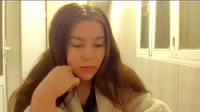 LunaXmii online show from 12-18-25, 01:11