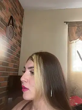 Snapshot of Emmy_flow chatting on 03-07-25, 03:39 Emmy flow online show from 03-07-25, 03:39
