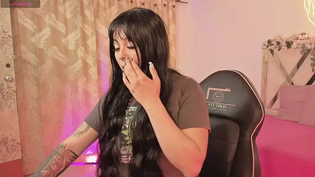 hina tay online show from 03-25-26, 03:23