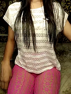 poojaji690 online show from 09-17-25, 05:53