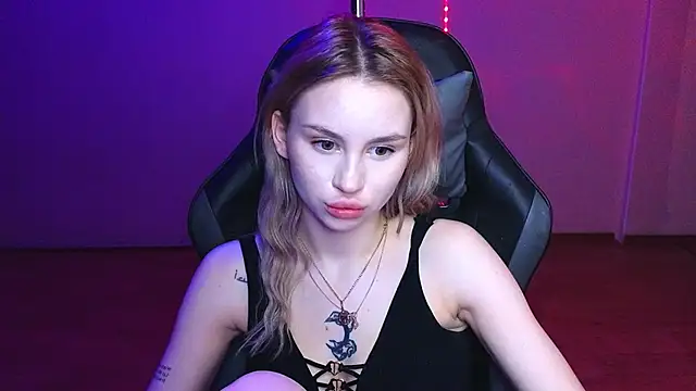 doll barbieee online show from 02-28-25, 09:33