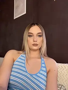 Alisa Rise online show from 03-22-26, 01:36