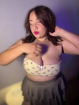 alexxaa96 online show from 05-18-26, 03:35