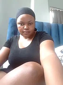 Curveysinaa online show from 02-06-25, 11:43